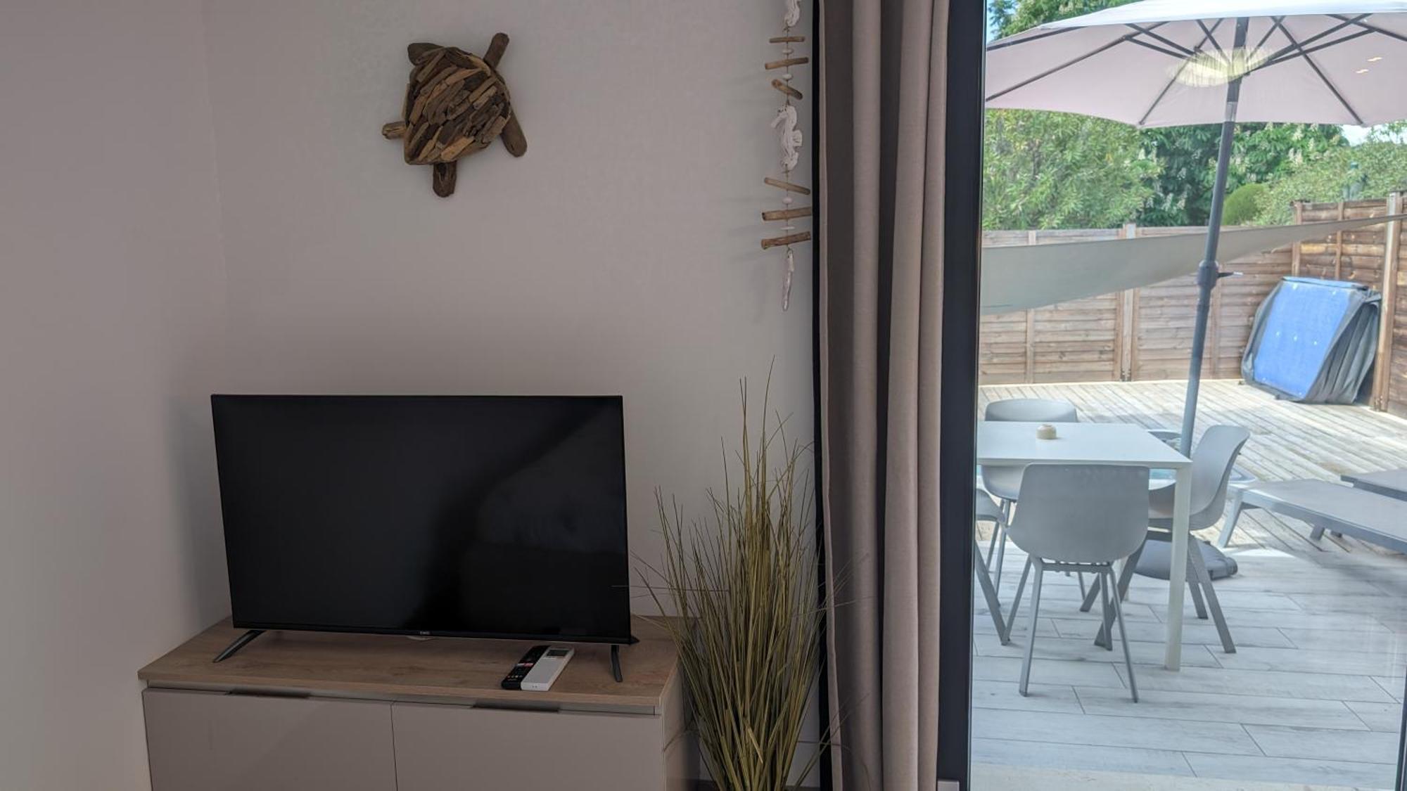 Appartement Luxe Avec Piscine Chauffee & Jacuzzi Prive - Cote D'Azur Рокфор-ле-Пен Экстерьер фото