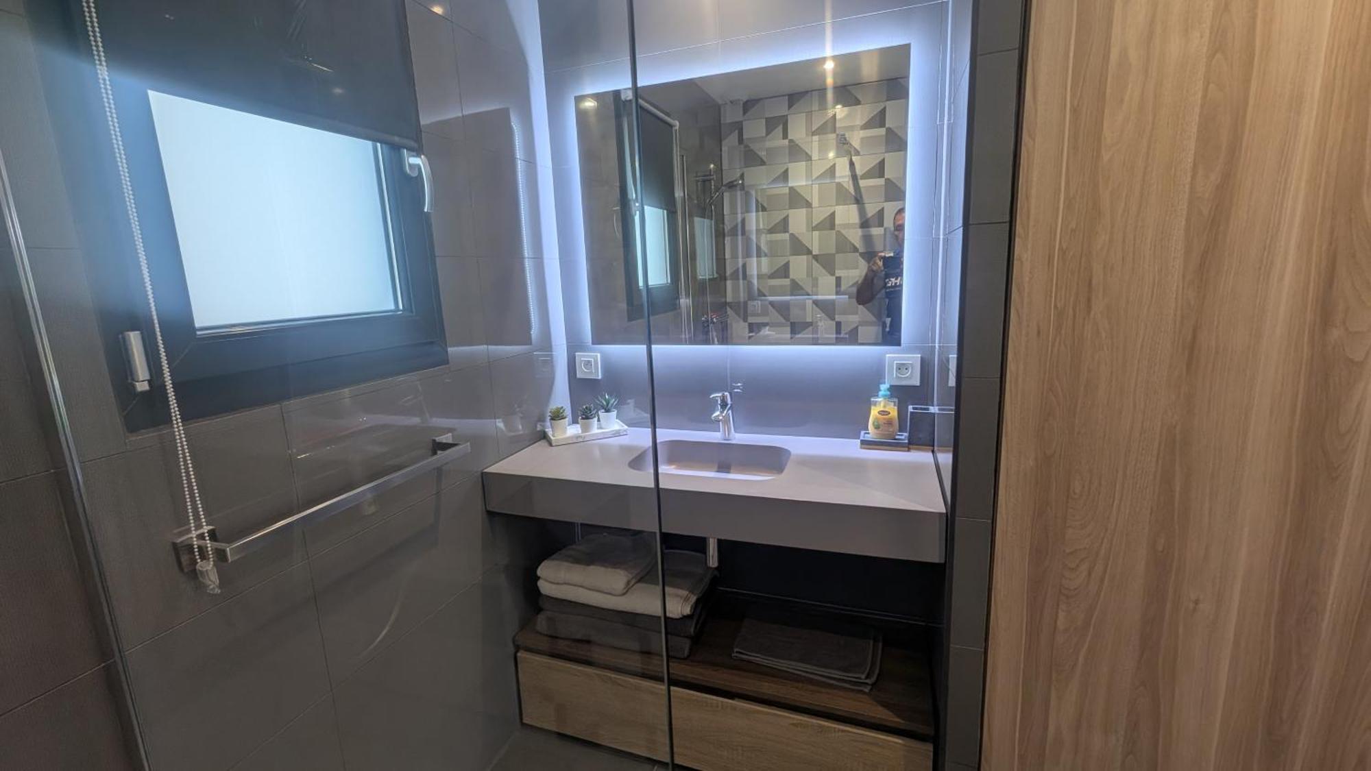 Appartement Luxe Avec Piscine Chauffee & Jacuzzi Prive - Cote D'Azur Рокфор-ле-Пен Экстерьер фото